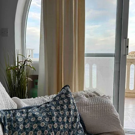 Apartment Excellent Views *