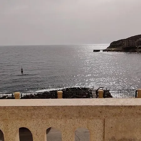 Excellent Views شقة *